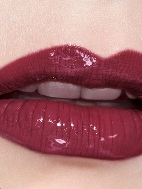 Chanel Le Rouge Duo Ultra Tenue Lipstick